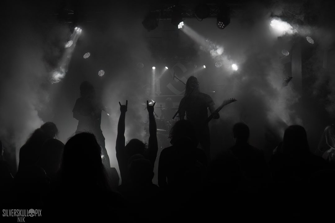 afskyria DSC_7271X-low-light.jpg - Silverskullpix