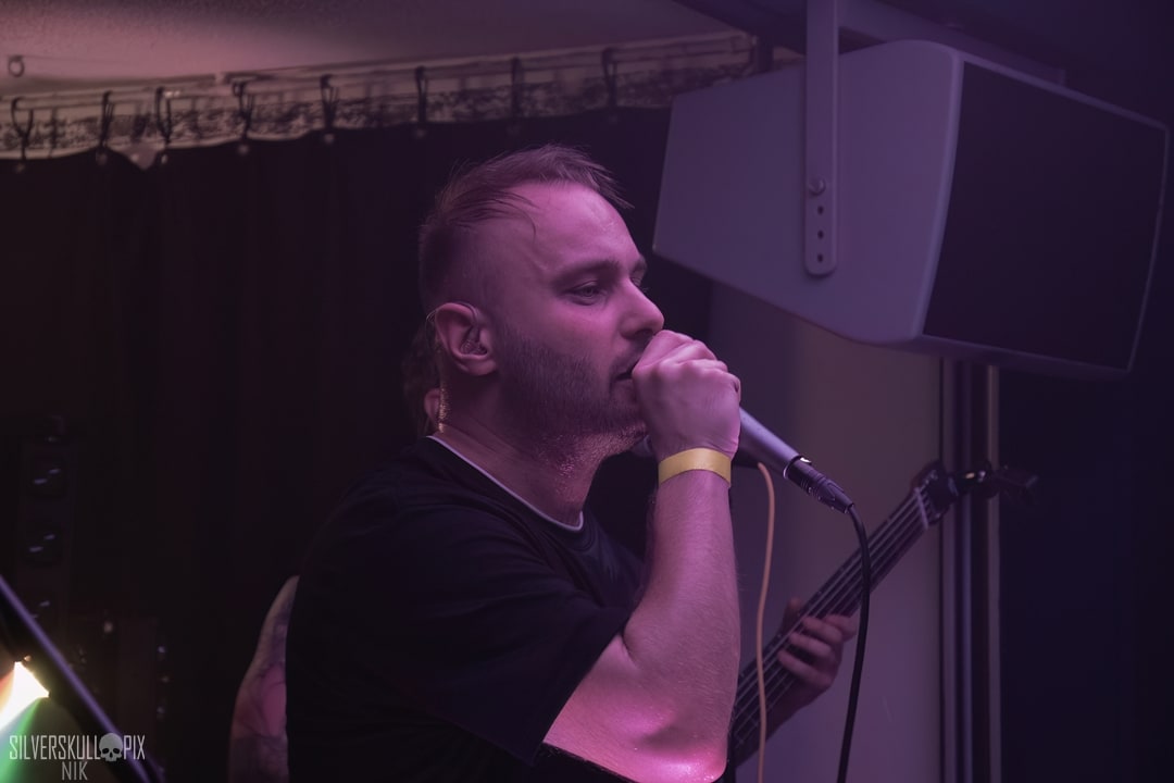 AKK19DSC_1846X-low-light.jpg - Silverskullpix