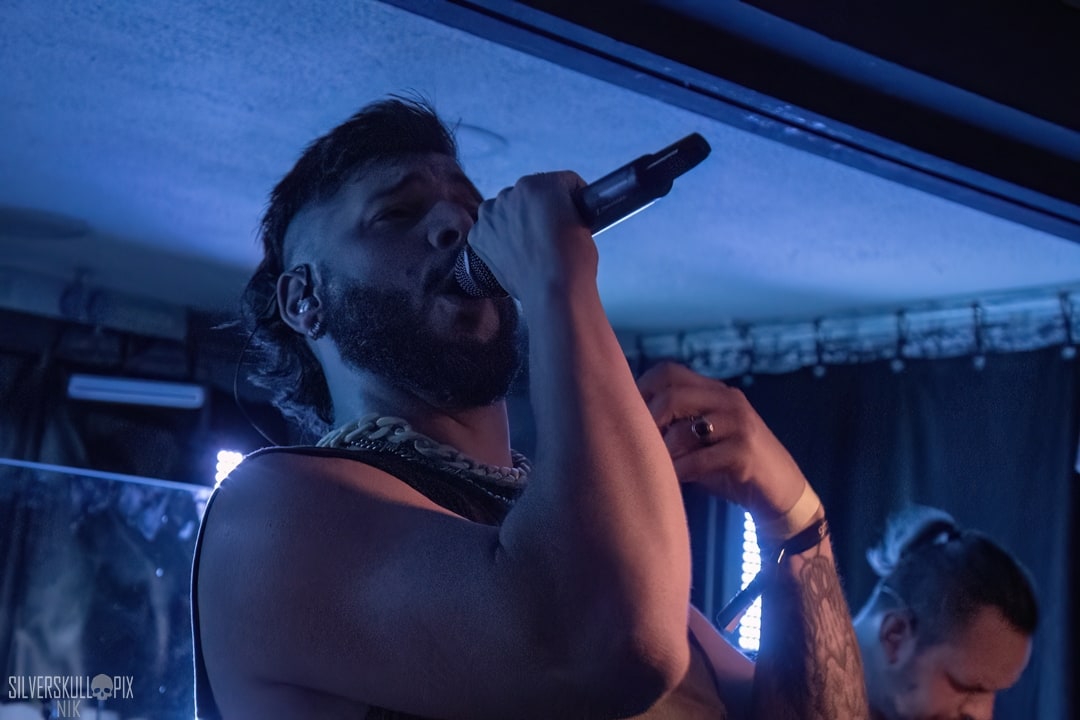 AKK19DSC_2719X-low-light.jpg - Silverskullpix