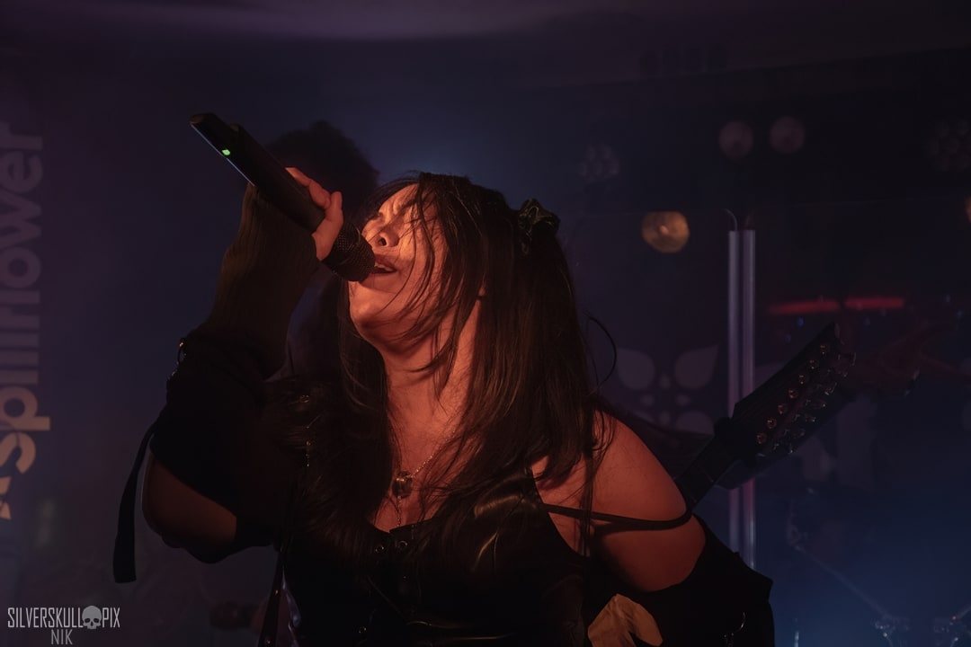 AKK19DSC_2773X-low-light.jpg - Silverskullpix