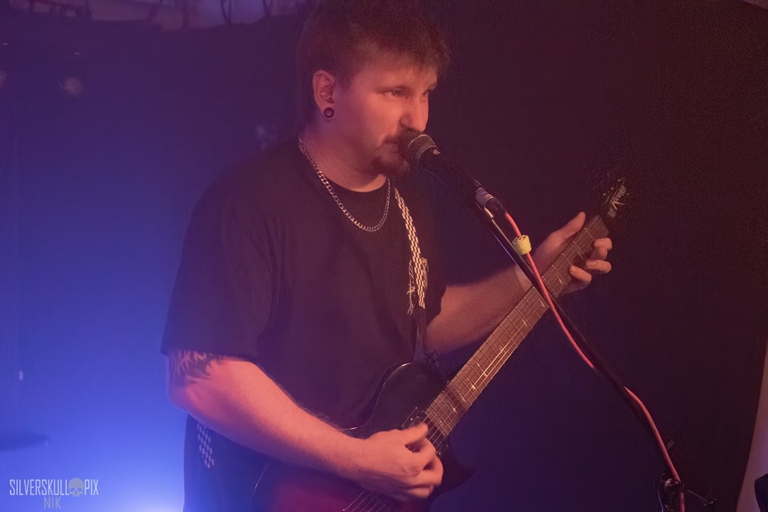 AKKMM22DSC_4120X-low-light.jpg - Silverskullpix