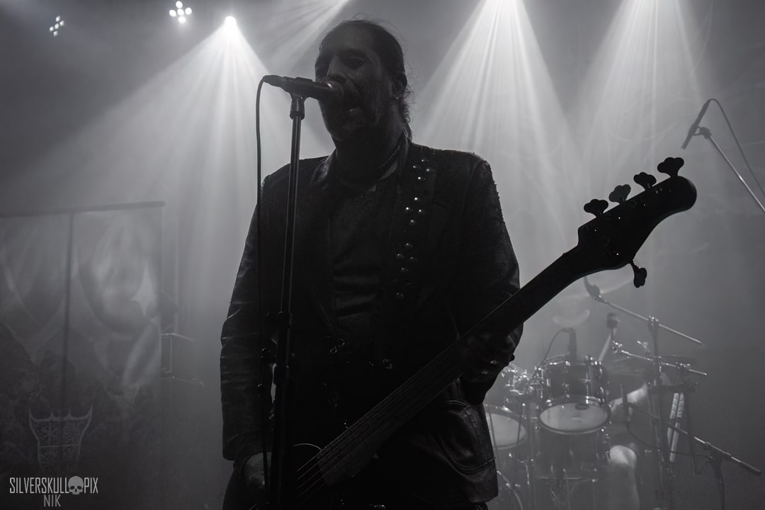 ashvol1DSC_0157X-low-light.jpg - Silverskullpix