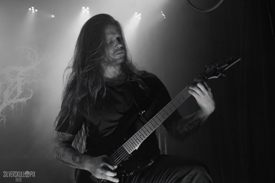 ashvol1DSC_8799X-low-light.jpg - Silverskullpix