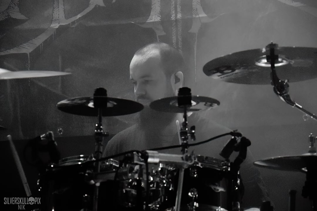 ashvol1DSC_9337X-low-light.jpg - Silverskullpix