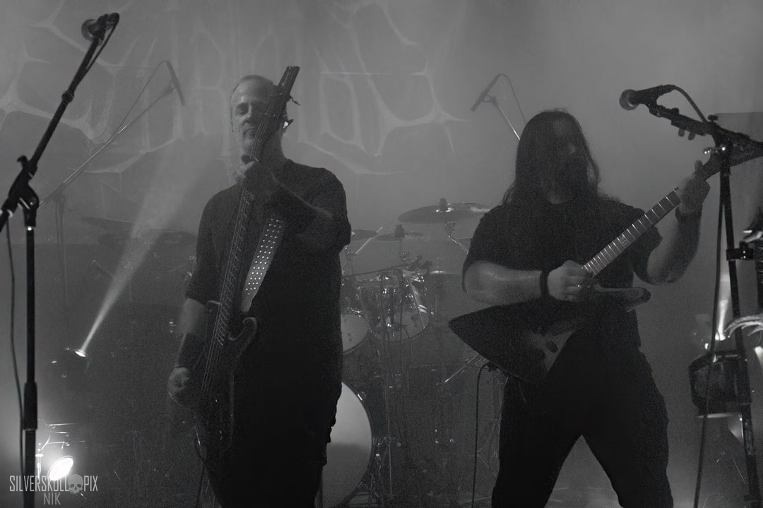 ashvol1DSC_9540X-low-light.jpg - Silverskullpix