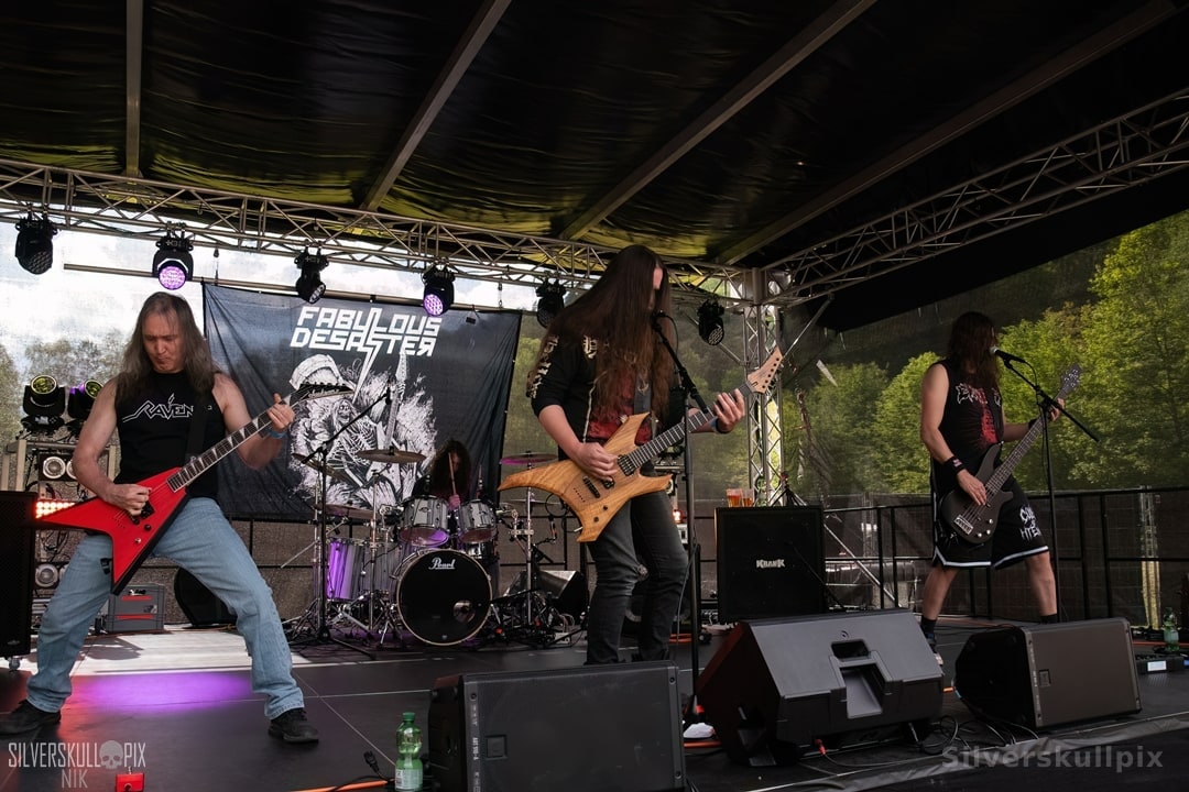 prchtlchs26DSC_4719X-low-light.jpg - Silverskullpix