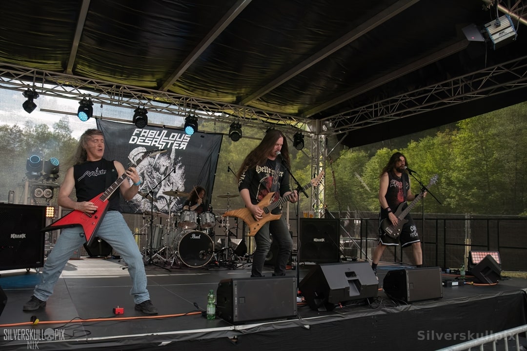 prchtlchs26DSC_4871X-low-light.jpg - Silverskullpix