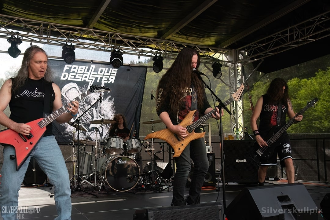 prchtlchs26DSC_4960X-low-light.jpg - Silverskullpix