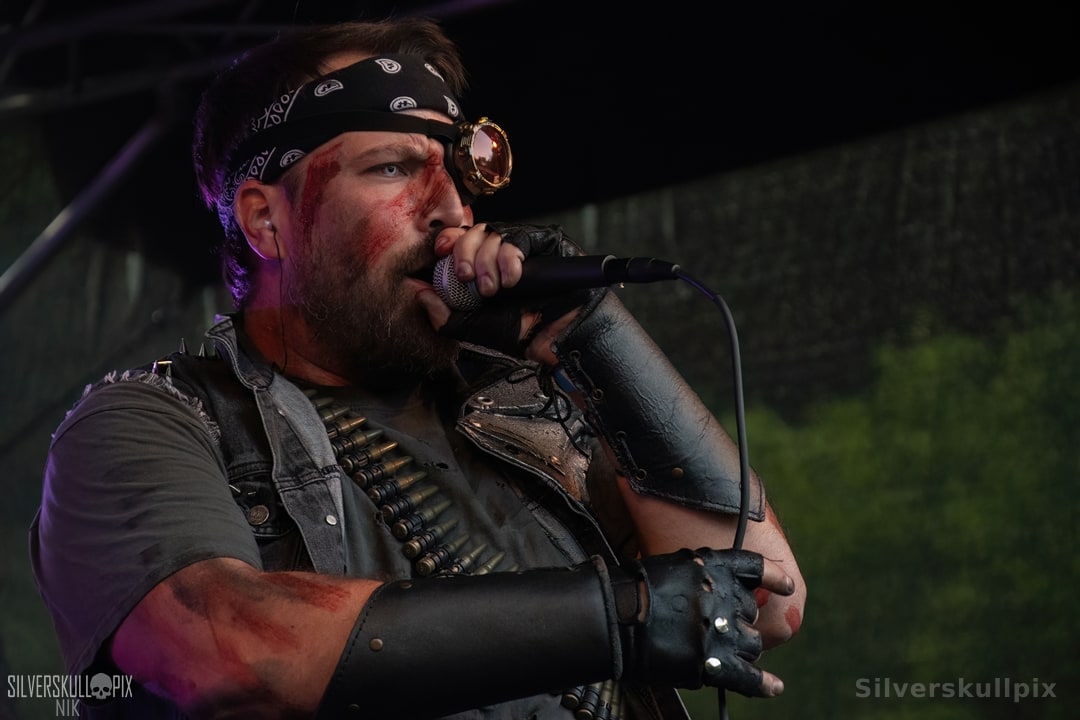 prchtlchs26DSC_6204X-low-light.jpg - Silverskullpix