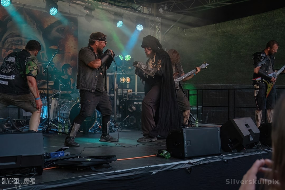 prchtlchs26DSC_7079X-low-light.jpg - Silverskullpix