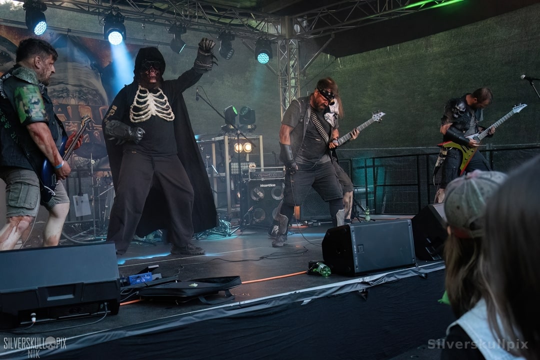 prchtlchs26DSC_7193X-low-light.jpg - Silverskullpix