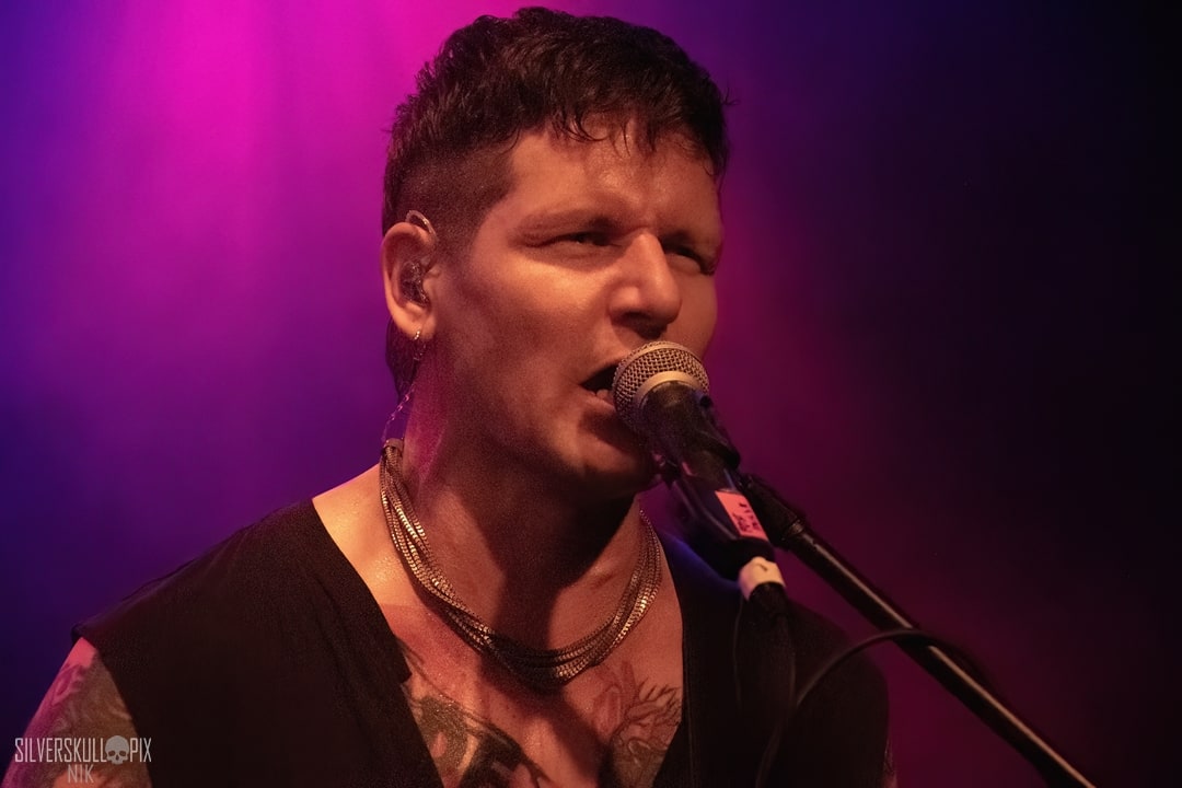 sftv26DSC_8556X-low-light.jpg - Silverskullpix