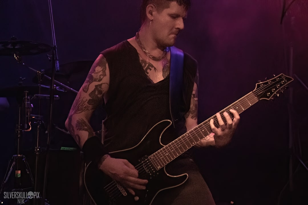 sftv26DSC_8597X-low-light.jpg - Silverskullpix