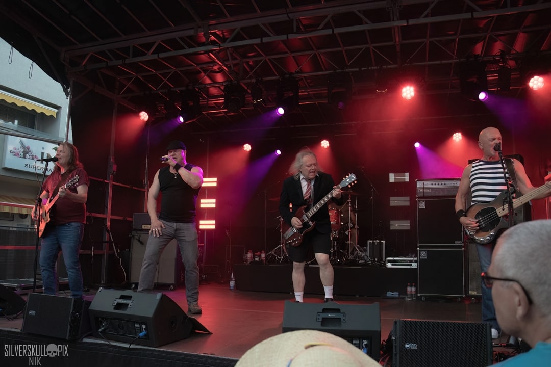 strhtfest26DSC_4646X-low-light.jpg - Silverskullpix